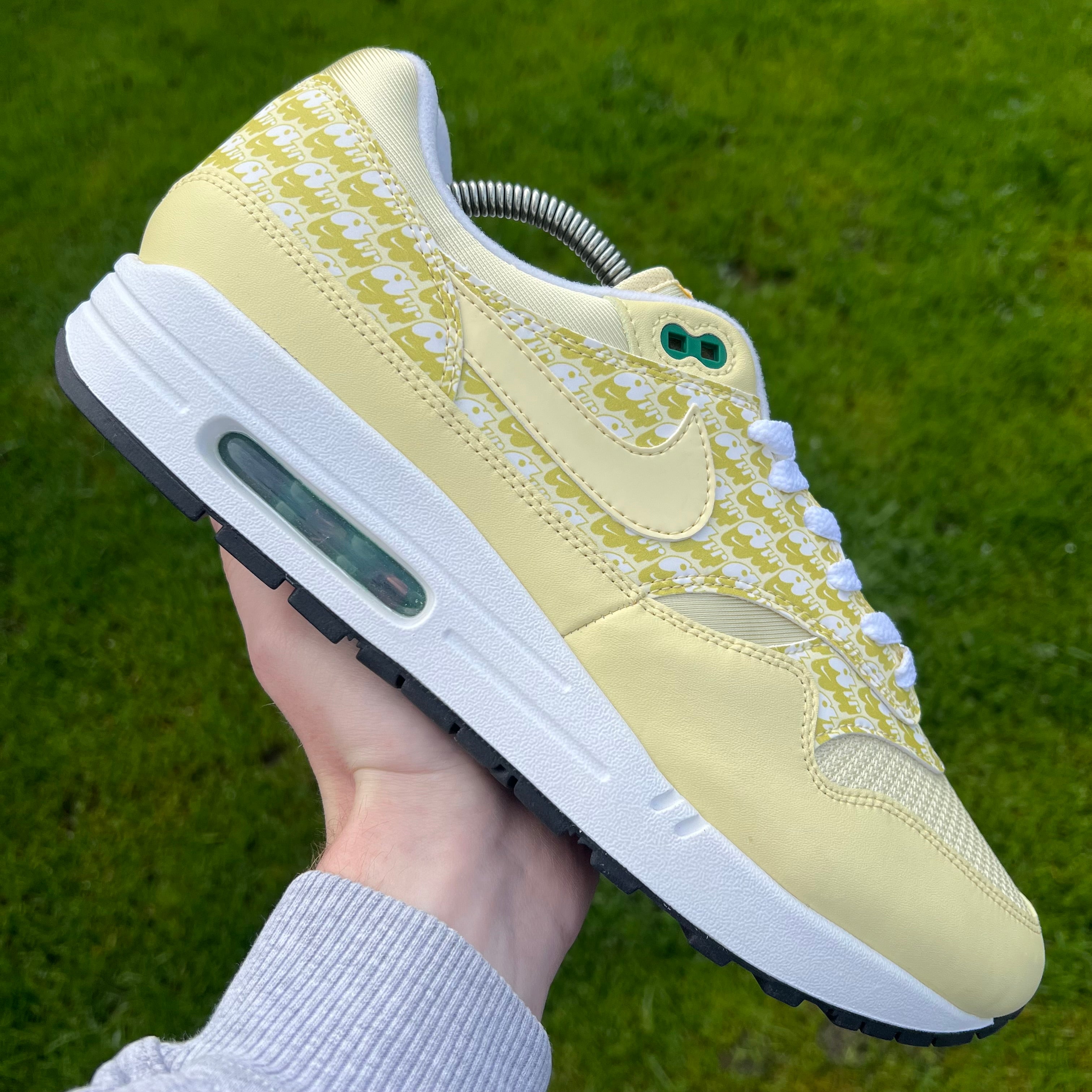 nike lemonade green