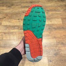 Load image into Gallery viewer, Nike Air Max 1 Supreme Tech Pack (UK9)
