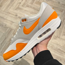 Load image into Gallery viewer, Nike Air Max 1 Magma (UK9)
