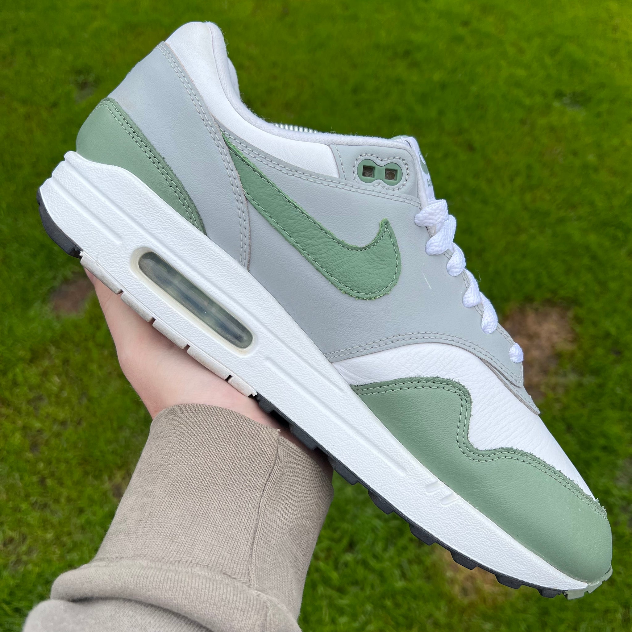 Nike Air Max 1 LV8 Spiral Sage UK9