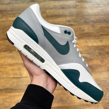 Load image into Gallery viewer, Nike Air Max 1 LV8 Dark Teal (UK12)
