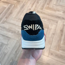 Load image into Gallery viewer, Nike Air Max 1 Swipa (UK8)
