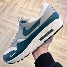 Load image into Gallery viewer, Nike Air Max 1 LV8 Dark Teal (UK12)
