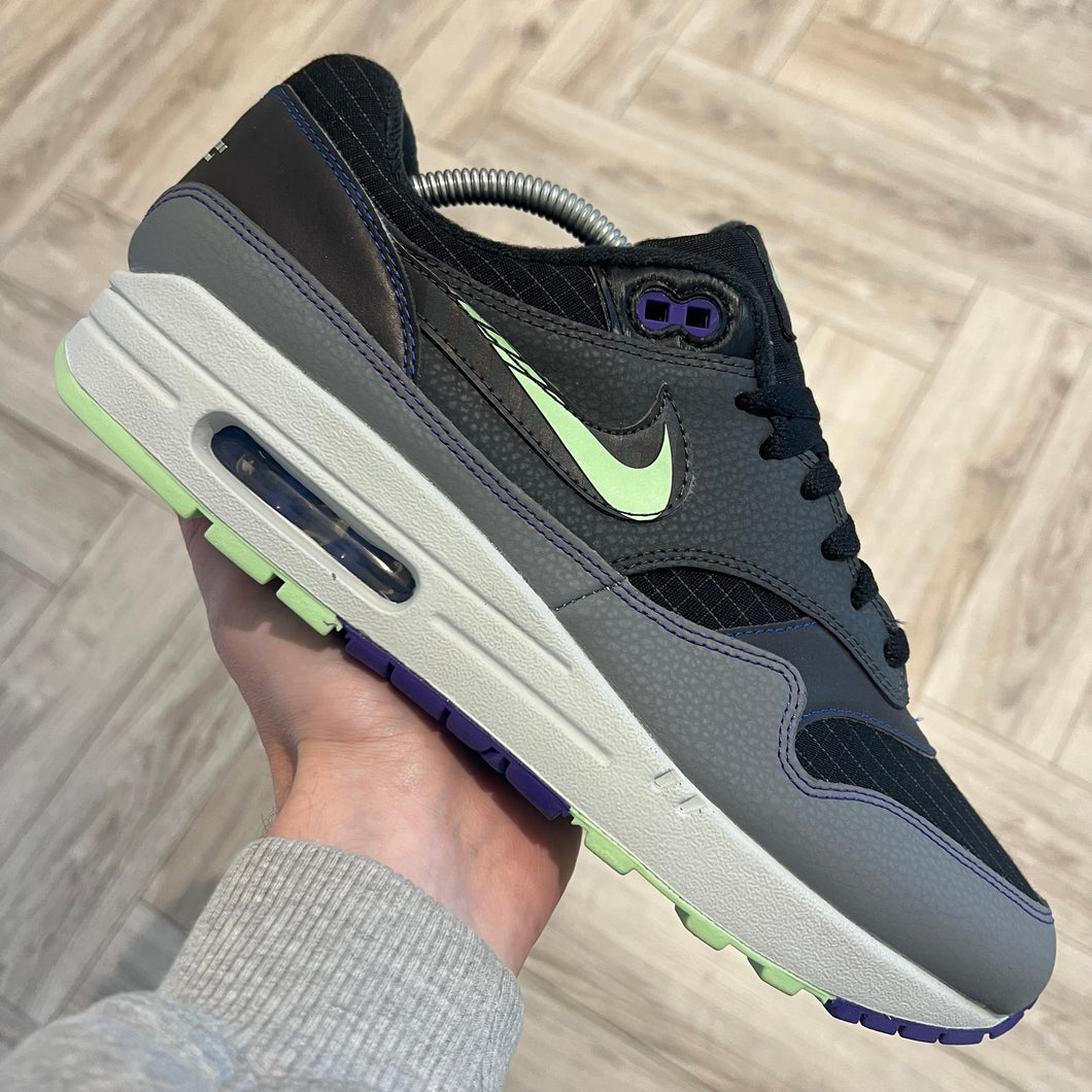 Nike Air Max 1 Future Swoosh (UK9)