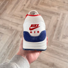 Load image into Gallery viewer, Nike Air Max 1 USA (UK8.5)
