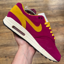 Load image into Gallery viewer, Nike Air Max 1 Dynamic Berry (UK9)
