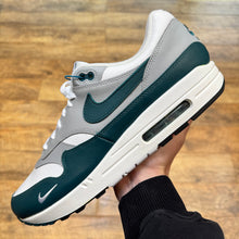 Load image into Gallery viewer, Nike Air Max 1 LV8 Dark Teal (UK12)
