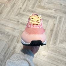 Load image into Gallery viewer, Nike Air Max 1 Strawberry Lemonade (UK9)
