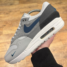 Load image into Gallery viewer, Nike Air Max 1 City Pack London (UK9)
