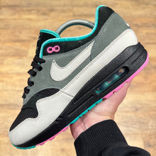 Load image into Gallery viewer, Nike Air Max 1 By You (UK7)
