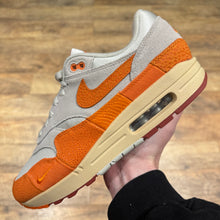 Load image into Gallery viewer, Nike Air Max 1 Master Magma (UK9)
