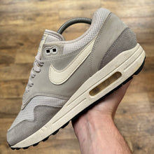Load image into Gallery viewer, Nike Air Max 1 Vast Grey (UK7)
