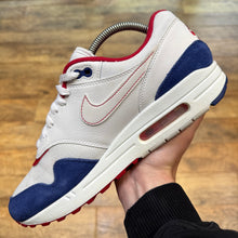 Load image into Gallery viewer, Nike Air Max 1 USA (UK8.5)

