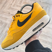 Load image into Gallery viewer, Nike Air Max 1 University Gold (UK8.5)
