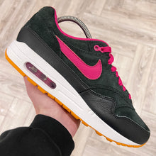 Load image into Gallery viewer, Nike Air Max 1 Unlocked by You (UK9)
