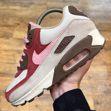 Load image into Gallery viewer, Nike Air Max 90 NRG Bacon (UK6.5)
