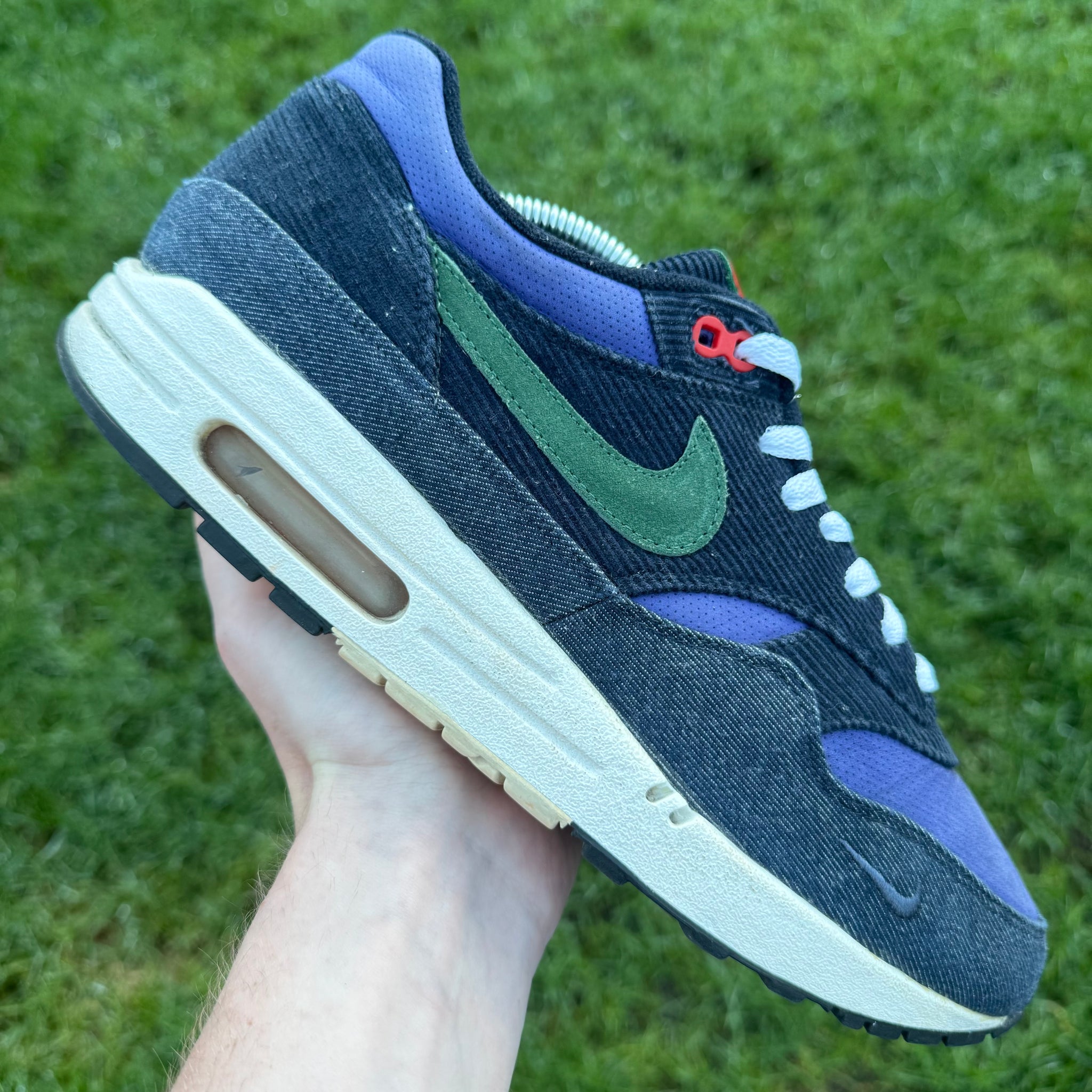 am1 patta corduroy