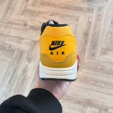 Load image into Gallery viewer, Nike Air Max 1 University Gold (UK8.5)
