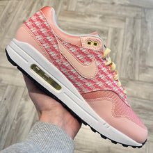 Load image into Gallery viewer, Nike Air Max 1 Strawberry Lemonade (UK9)
