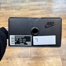 Load image into Gallery viewer, Nike Air Max 90 NRG Bacon (UK6.5)
