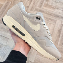 Load image into Gallery viewer, Nike Air Max 1 Mini Swoosh Pure Platinum (UK11)
