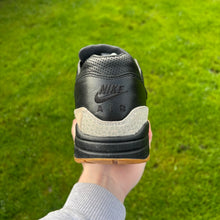 Load image into Gallery viewer, Nike Air Max 1 Master (UK10)
