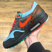 Load image into Gallery viewer, Nike Air Max 1 Supreme Tech Pack (UK9)
