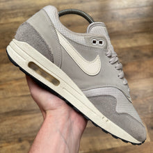 Load image into Gallery viewer, Nike Air Max 1 Vast Grey (UK7)
