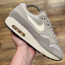 Load image into Gallery viewer, Nike Air Max 1 Vast Grey (UK7)
