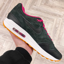 Load image into Gallery viewer, Nike Air Max 1 Unlocked by You (UK9)
