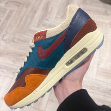 Load image into Gallery viewer, Nike Air Max 1 Kasina Wong-Ang Orange (UK8)
