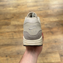 Load image into Gallery viewer, Nike Air Max 1 Vast Grey (UK7)
