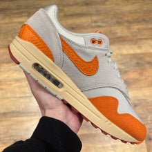 Load image into Gallery viewer, Nike Air Max 1 Master Magma (UK9)
