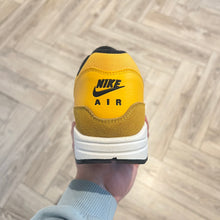 Load image into Gallery viewer, Nike Air Max 1 University Gold (UK10)
