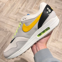 Load image into Gallery viewer, Nike Air Max 1 Daisy (UK9)
