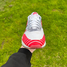 Load image into Gallery viewer, Nike Air Max 1 Los Primeros (UK8.5)
