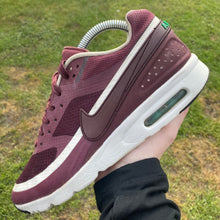 Load image into Gallery viewer, Nike Air Max Ultra BW Maroon (UK6.5)
