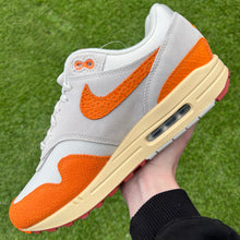 Load image into Gallery viewer, Nike Air Max 1 Master Magma (UK9.5)
