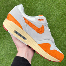 Load image into Gallery viewer, Nike Air Max 1 Master Magma (UK9.5)
