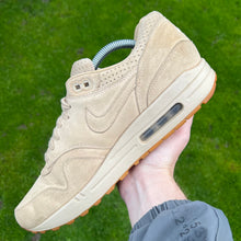 Load image into Gallery viewer, Nike Air Max 1 Pinnacle Linen Gum (UK8)
