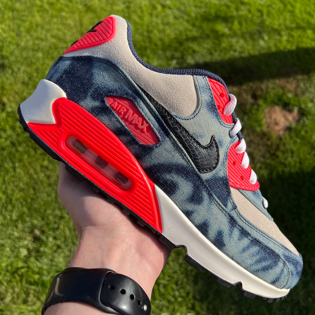 Atmos x 2025 air max 90