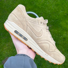 Load image into Gallery viewer, Nike Air Max 1 Pinnacle Linen Gum (UK8)
