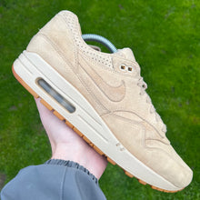 Load image into Gallery viewer, Nike Air Max 1 Pinnacle Linen Gum (UK8)
